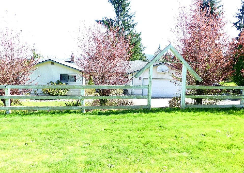 1st image of 21503 161st Ave E