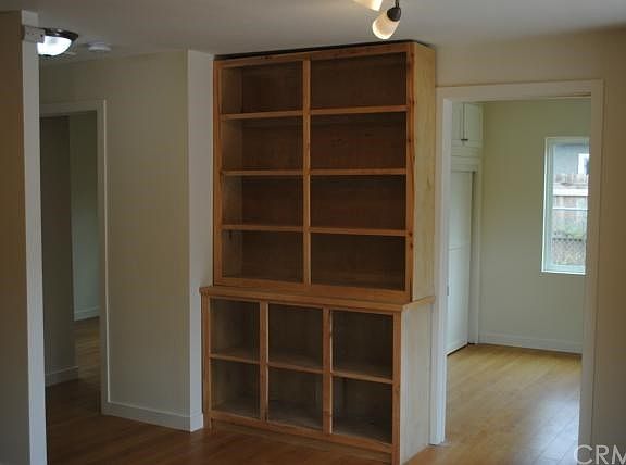 2nd image of 4005 Baywood St