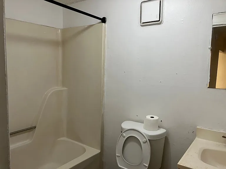 1601 Bedell Ave #1 — Photo 6