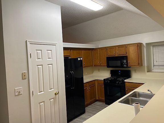 5th image of 10775 Willow Meadow Cir