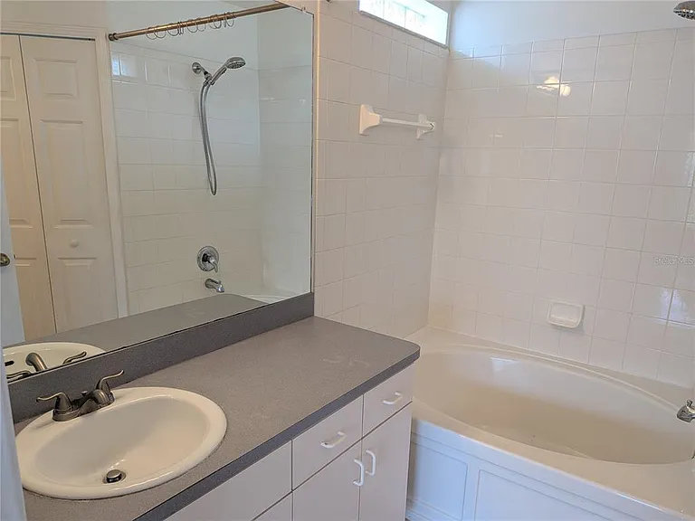 24606 Victoria Wood Ct — Photo 9