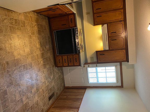 3rd image of 113 W Fork Dr #B