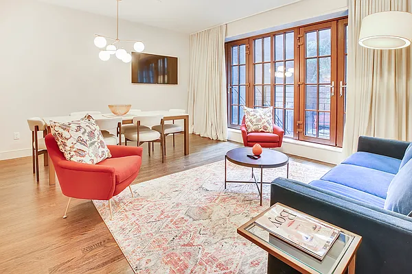 Rented by Compass | media 16