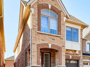 4 Gillivary Dr #BASEMENT, Whitby, ON L1P0C9