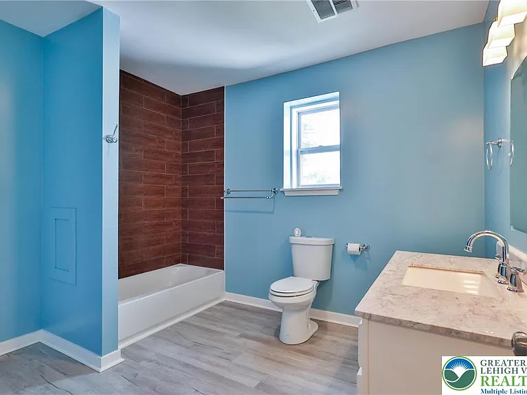 129 E Goepp St — Photo 20