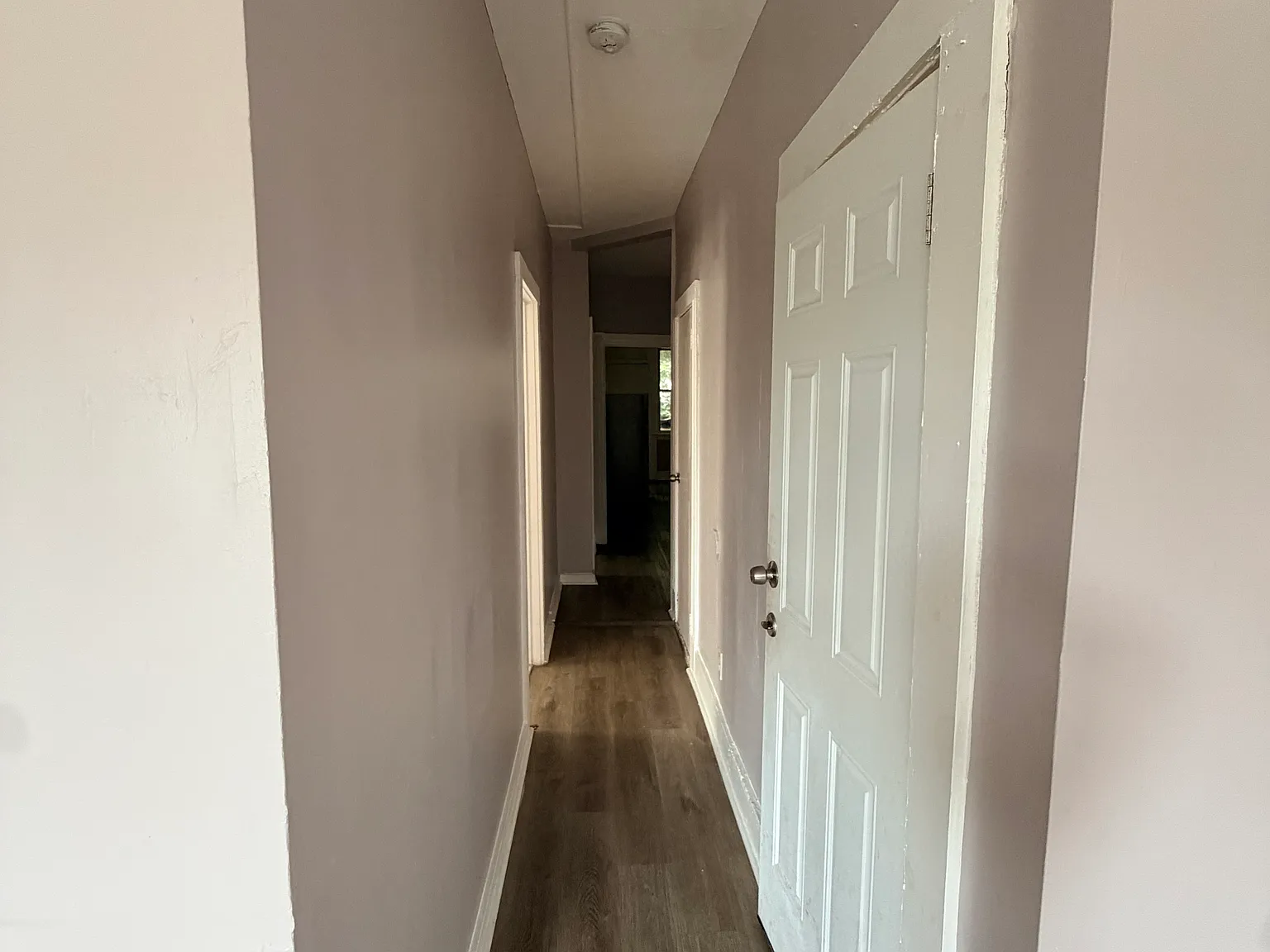 4 bed, 980 sqft, $1,650 — Photo 1