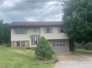 107 Elite Hts, Hurricane, WV 25526