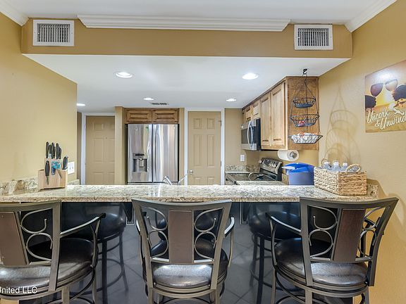 5th image of 2046 Beach Blvd APT A328