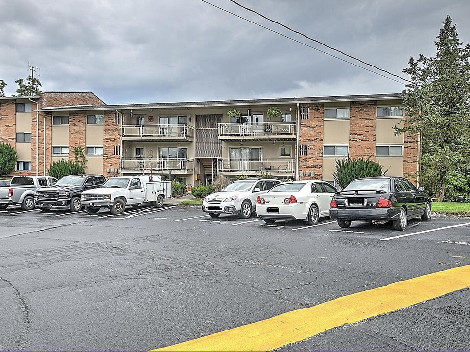 1st image of 1225 Carriage Cir #202