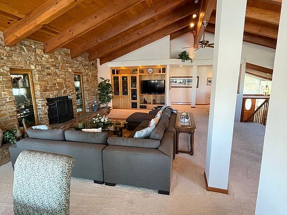 3rd image of 2203 White Sands Dr