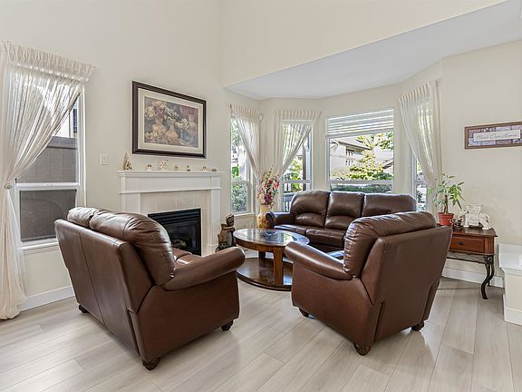 4th image of 8250 158th St #42