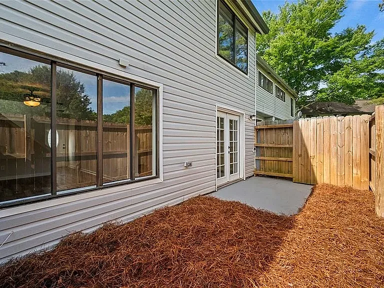 259 Country Club Dr — Photo 13