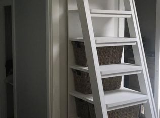 9 Cedar St, Chester, CT 06412