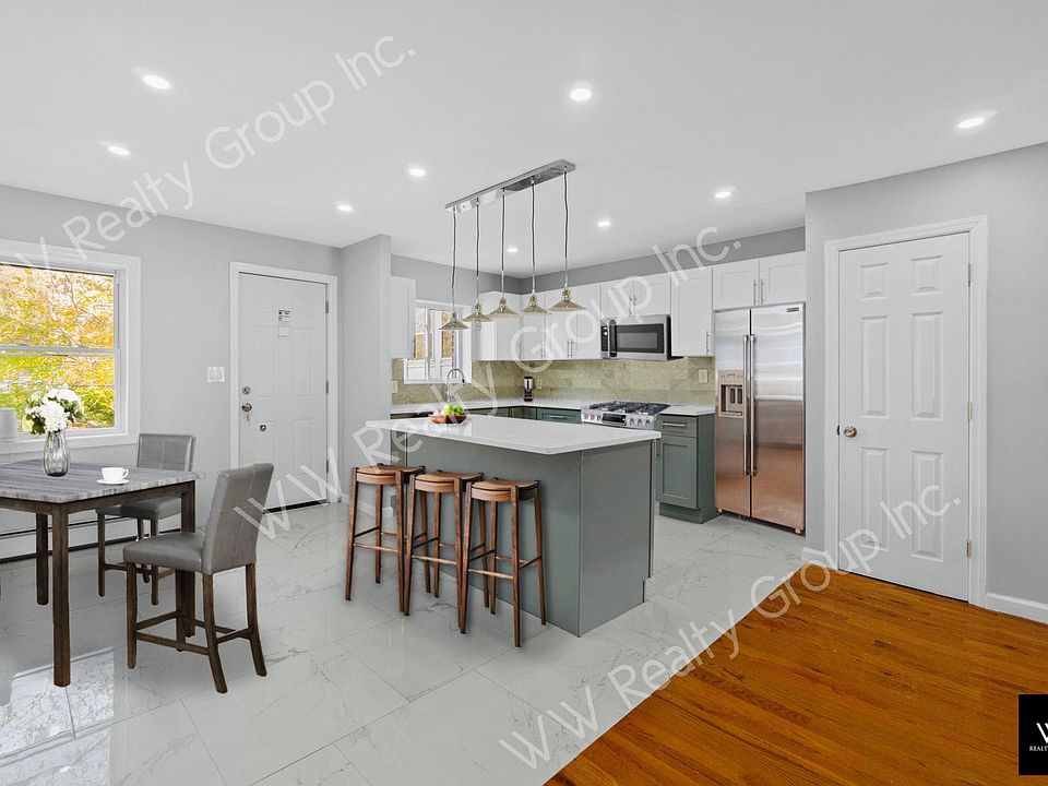 1st image of 2917 Ely Ave #3