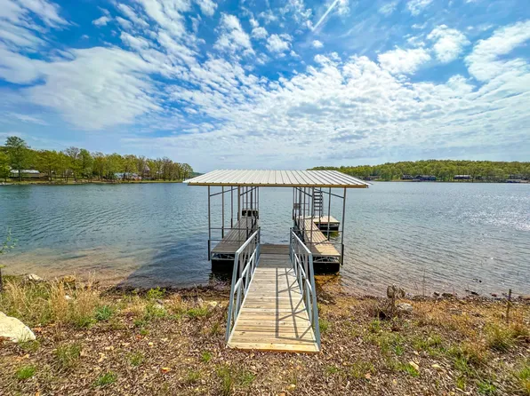 511 W Tri Lakes Dr, Horseshoe Bend, AR 72512