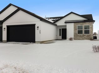 563 S Cutler Ave, Sugar City, ID 83448