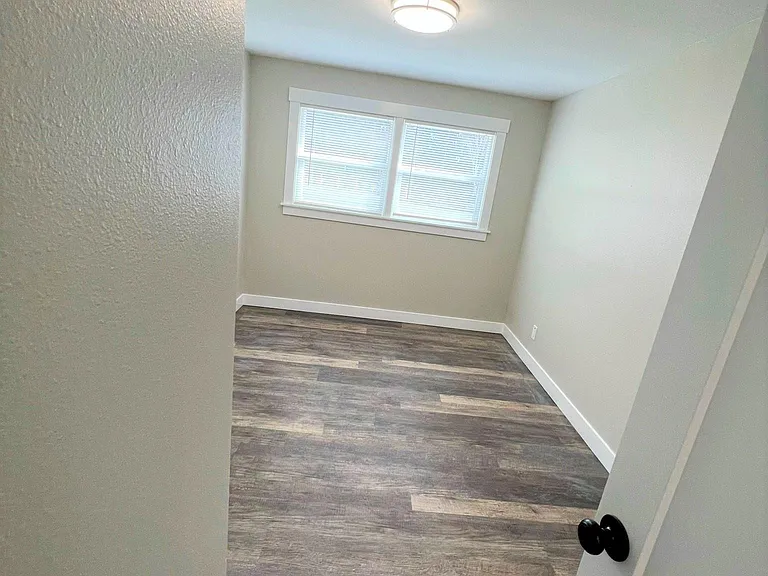 603 N Charleston Ave — Photo 6