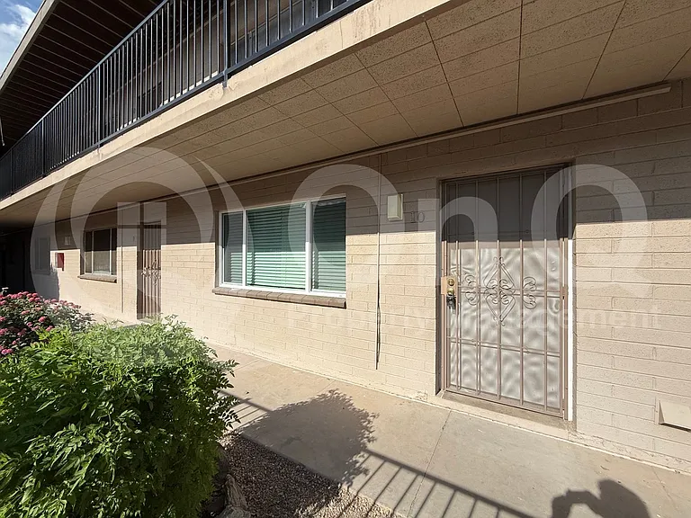 25 E Eva St #10 — Photo 5