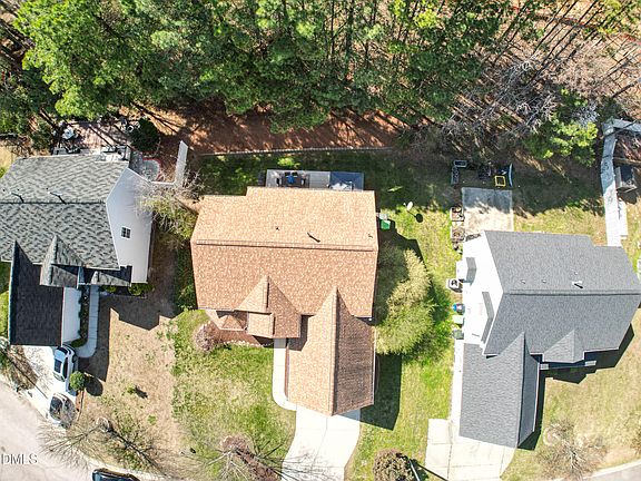 4th image of 2213 Water Spray Dr