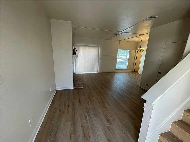 11041 Albury Dr — Photo 7