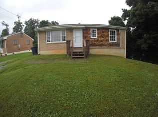 4405 Edgelawn Ave NW, Roanoke, VA 24017