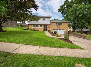 569 Pat Haven Dr, Pittsburgh, PA 15243