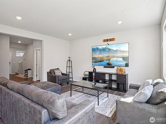4th image of 11009 Emmons Court E