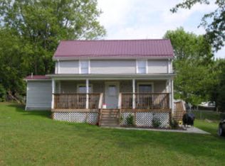 6448 Divers Rd, New River, VA 24129