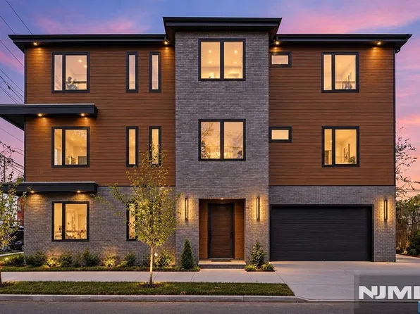 97 W 9th Avenue, Newark, NJ 07107