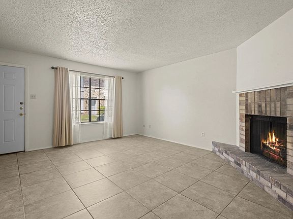 4th image of 85 E Caldwood Dr APT 19