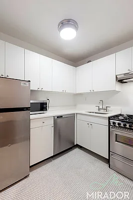 Rented by Mirador Real Estate | media 15