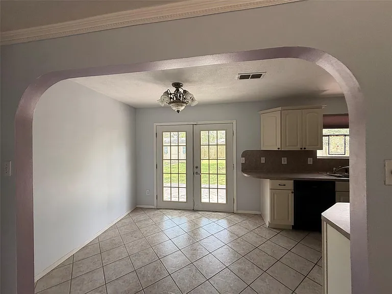 10415 Norton Dr — Photo 16