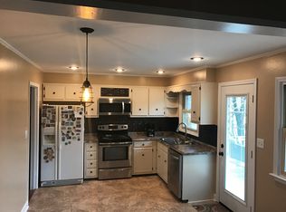 714 Edmund St, Madison, NC 27025