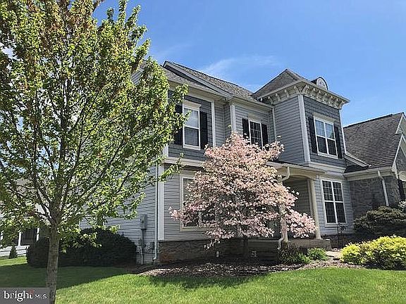 2nd image of 7146 Hills Ln