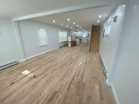 5th image of 4725 Bronx Blvd #2