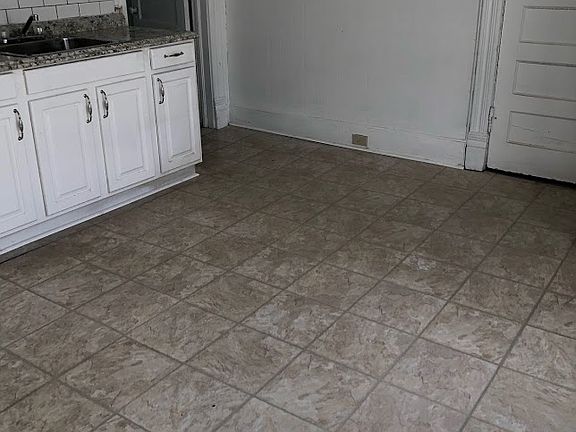 2nd image of 67 Herkimer St #1