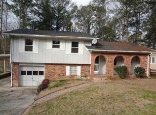 6590 Buckhurst Trl, College Park, GA 30349