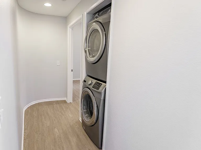 4532 Murietta Ave — Photo 44