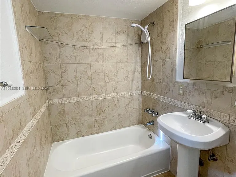 4450 SW 67th Ave #I — Photo 10