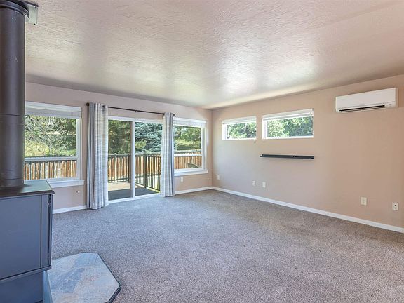 3rd image of 5802 E Woodcross Dr