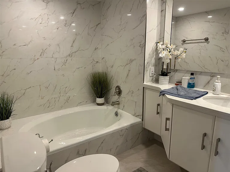4900 N Ocean Blvd #912 — Photo 17