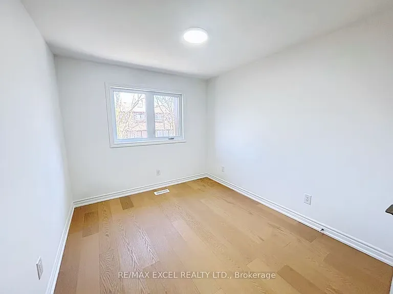 11 Plaisance Rd #5 — Photo 26