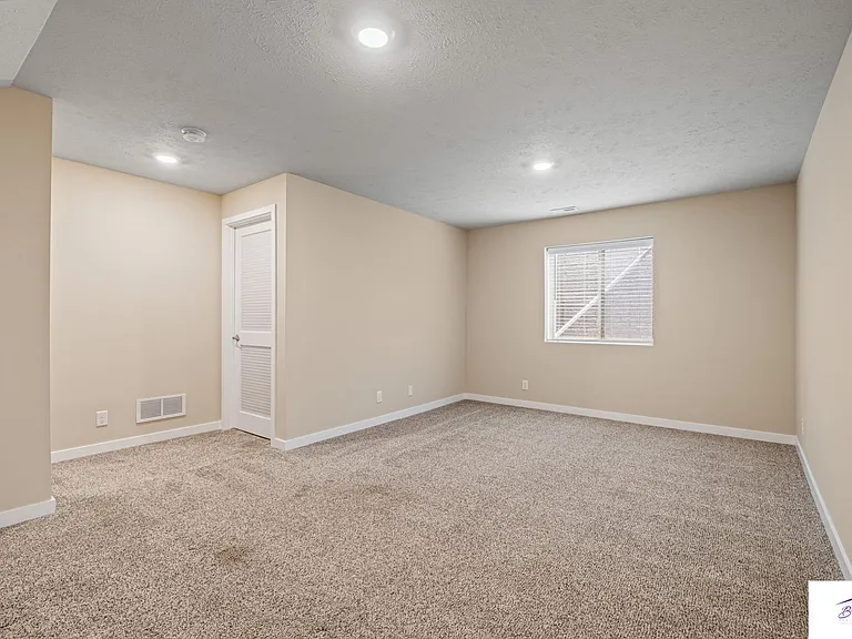 7825 N 147th Ave — Photo 19