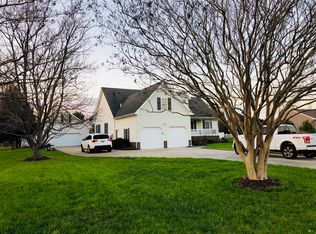 110 Skippers Ln, Currituck, NC 27929