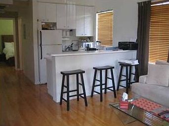 3rd image of 1523 West Ave APT 204