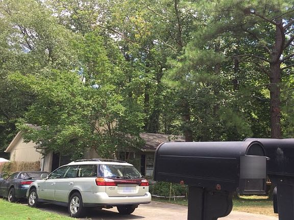 3rd image of 3641 Shrewsbury St