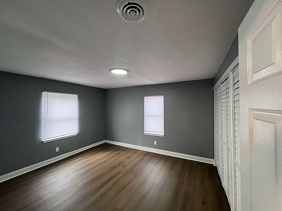 4th image of 15163 Beech Daly Rd