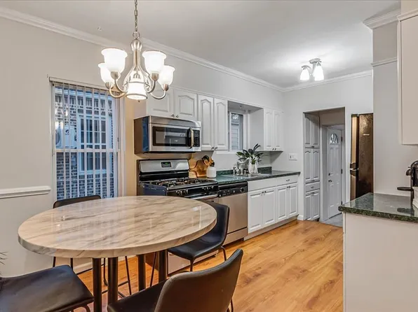 15135 11th Ave, Whitestone, NY 11357