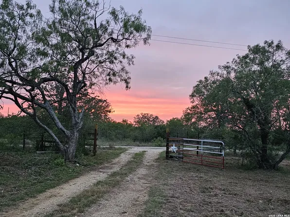 845 Campobella Ln LOT ABS:, Kingsbury, TX 78638