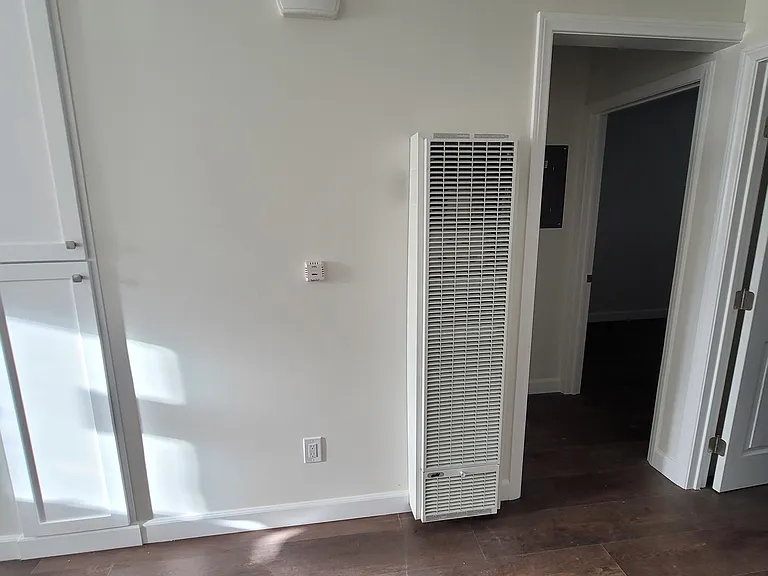1046 N Banning Blvd #1048 — Photo 8